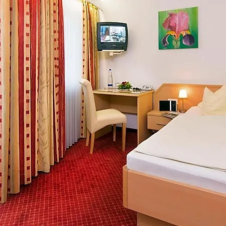 Hotel Garni Regina-3